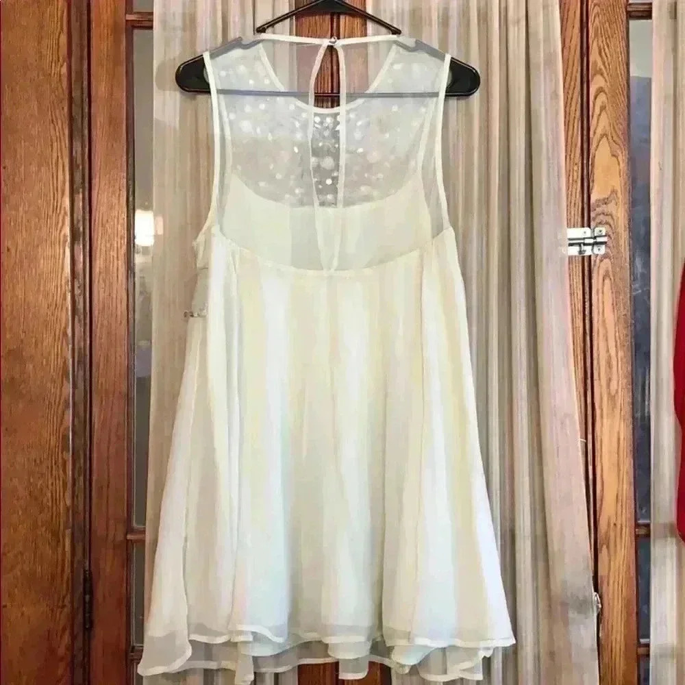 Kimchi Blue dress. - Picture 2 of 2